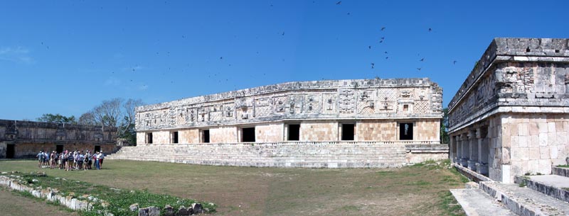 uxmal-serpiente-merged