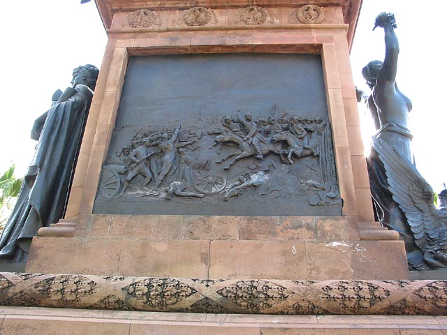 morelos-statue-bas-relief-084