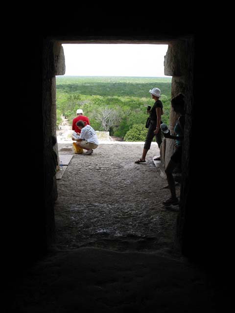 chchen-itza-pyramid-topview-0388